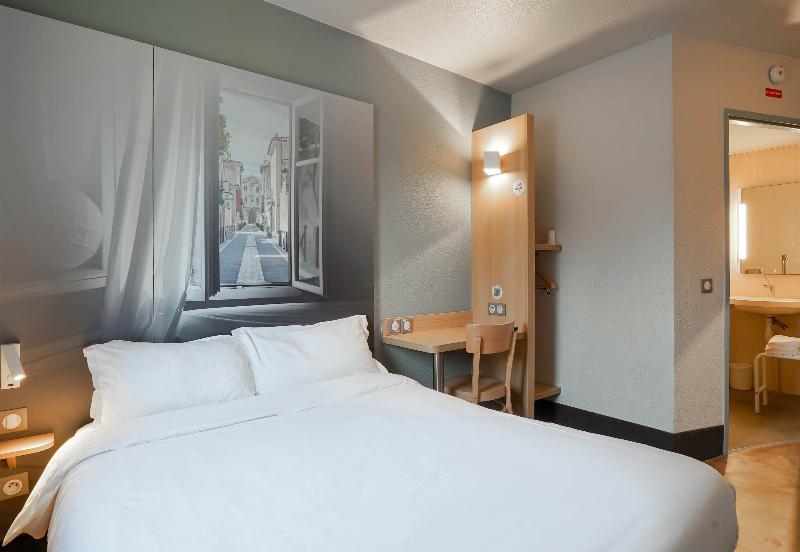 B&B HOTEL AIX EN PROVENCE Pont de l'Arc - Oda