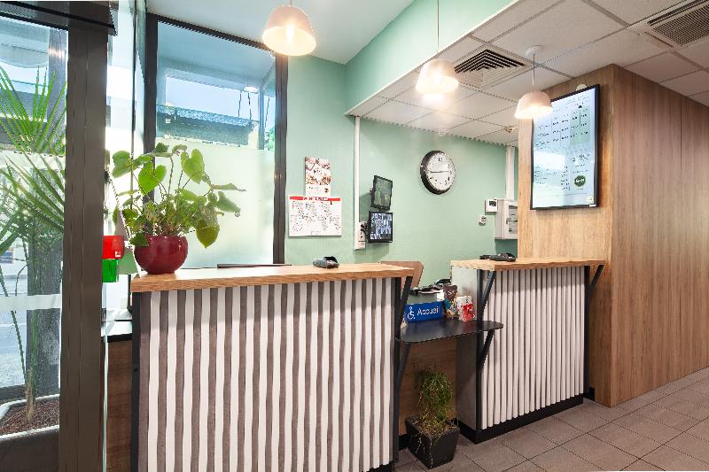 B&B HOTEL Paris Saint Denis Pleyel - Lobi