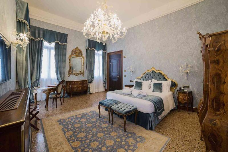 Nani Mocenigo Palace - Oda