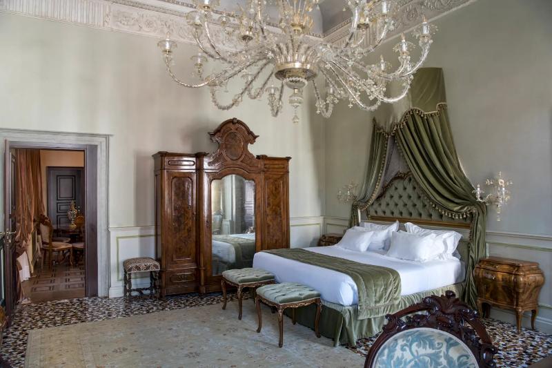 Nani Mocenigo Palace - Oda