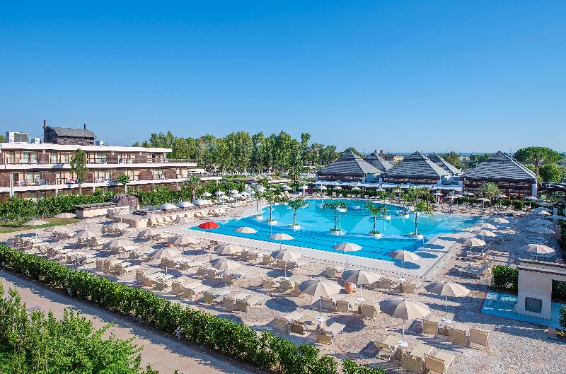 Valentino Resort - Havuz