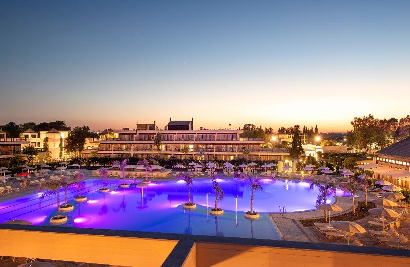 Valentino Resort - Havuz