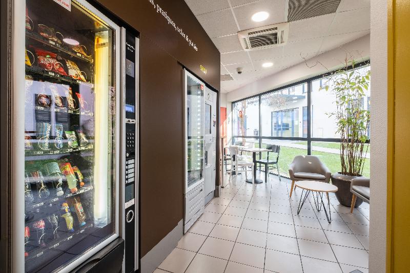B&B HOTEL Lille Tourcoing Centre - Lobi