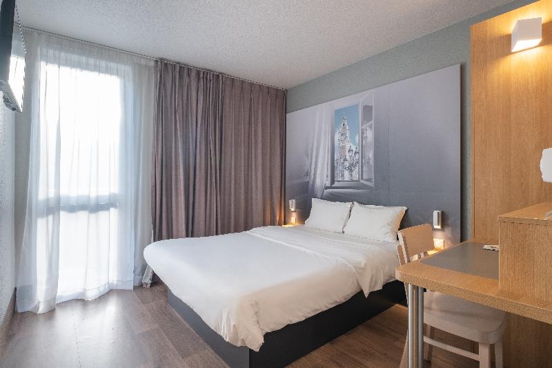 B&B HOTEL Lille Tourcoing Centre - Oda