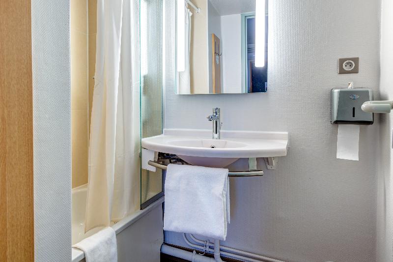 B&B HOTEL Orgeval - Oda