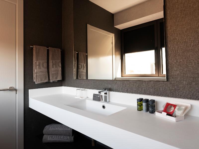 HG City Suites Barcelona - Oda