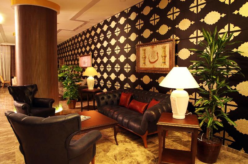 Gardenya Suite Hotel - Lobi