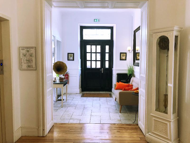 La Maison Du Lierre - Lobi