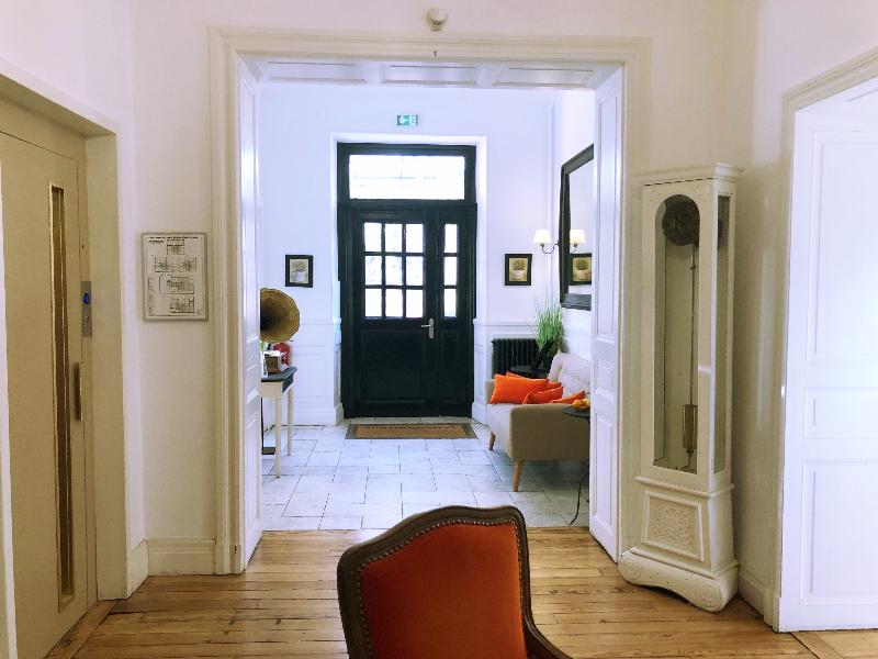 La Maison Du Lierre - Lobi