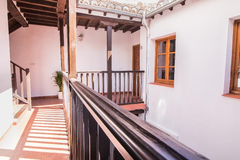 Apartamentos Nahira Suites 3000 - Genel