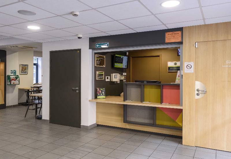 B&B Hôtel Castres Centre Gambetta - Lobi