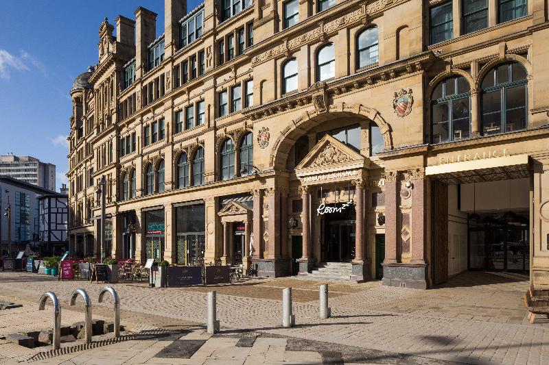 Roomzzz Manchester Victoria - Genel
