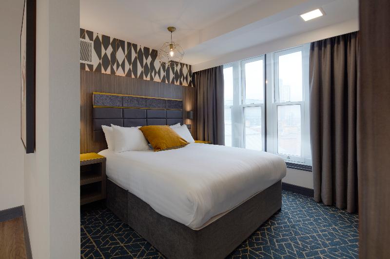 Roomzzz Manchester Victoria - Oda
