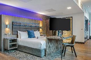 Roomzzz Manchester Victoria fotoÄŸrafÄ±