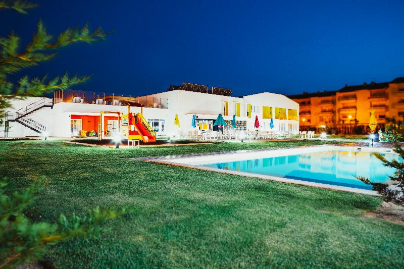 Ride Surf Resort & SPA - Havuz