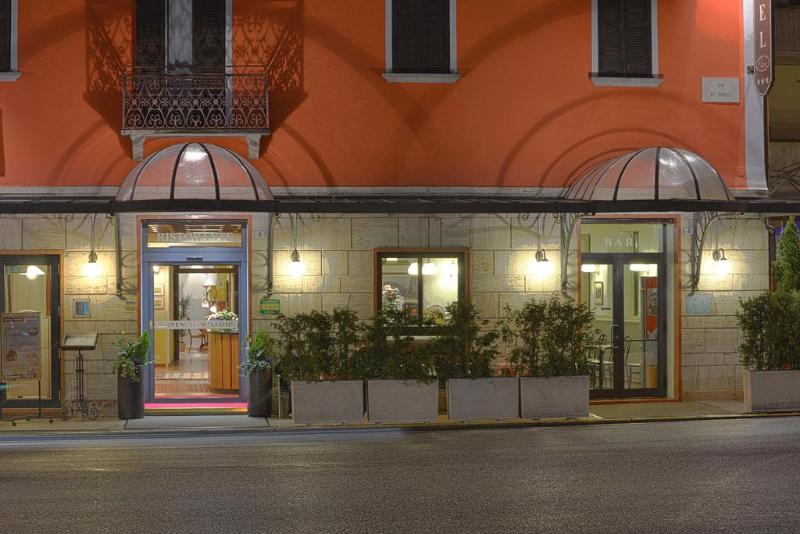 BES Hotel Papa San Pellegrino Terme - Genel