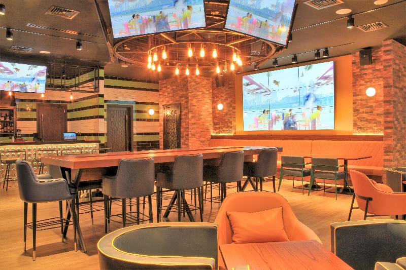 Occidental Dubai Production City - Bar