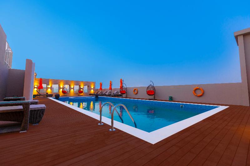Occidental Dubai Production City - Havuz