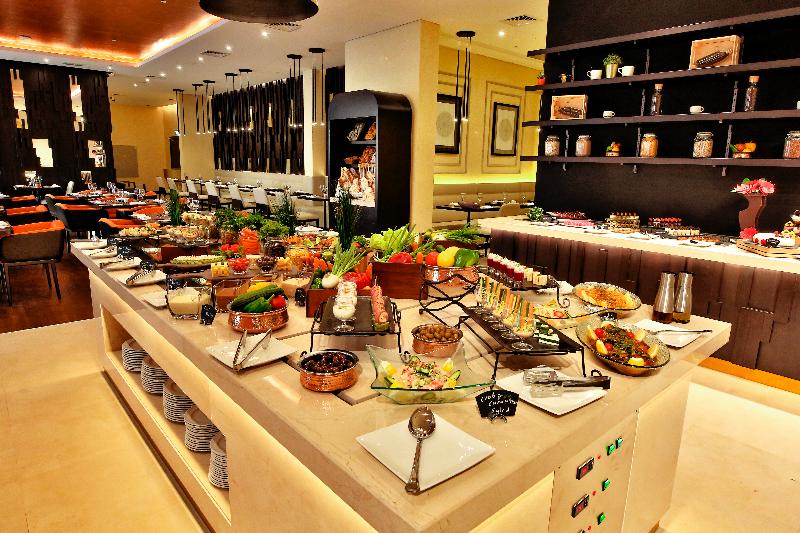 Occidental Dubai Production City - Restoran