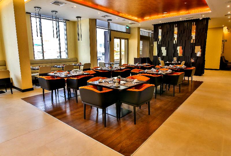 Occidental Dubai Production City - Restoran