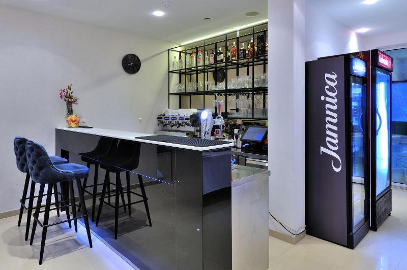 Antica - Bar