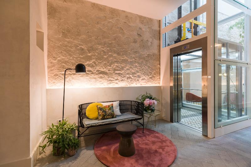VEINTIUNO Emblematic Hotels by Airnest - Lobi
