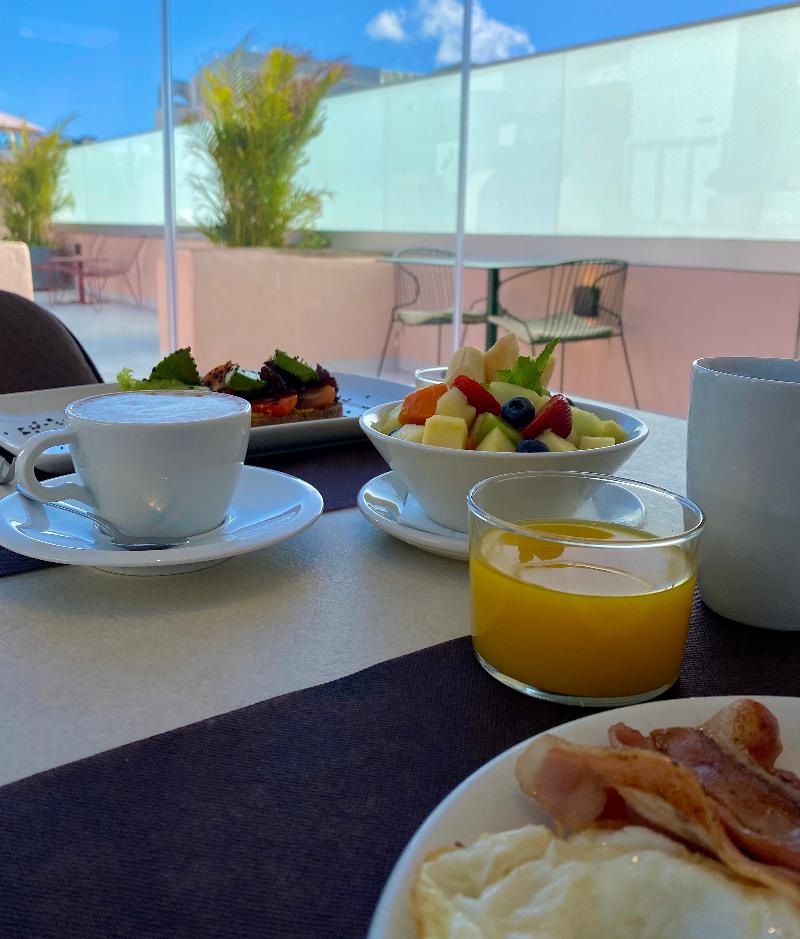 VEINTIUNO Emblematic Hotels by Airnest - Restoran