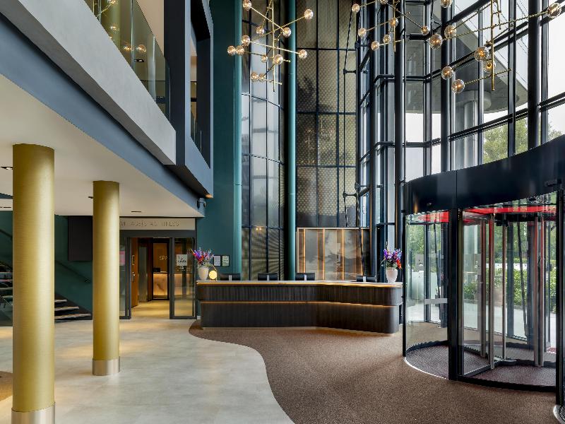 Corendon Amsterdam Schiphol, Tribute Portfolio - Lobi