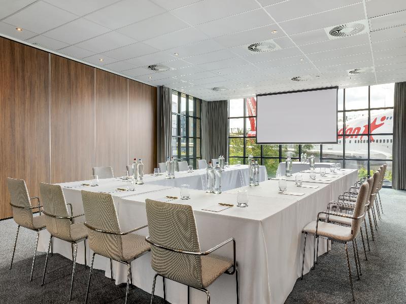 Corendon Amsterdam Schiphol, Tribute Portfolio - Toplantı