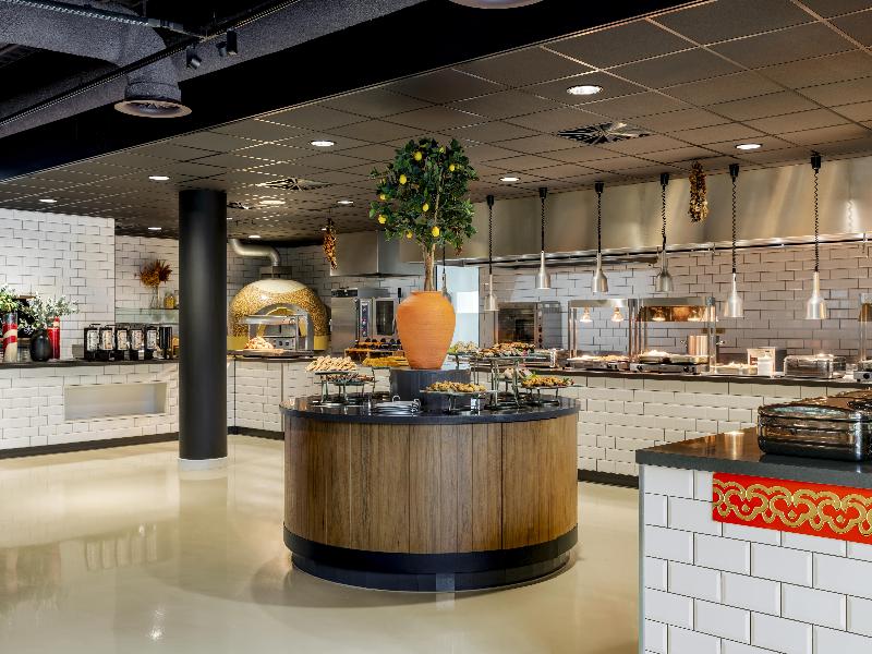 Corendon Amsterdam Schiphol, Tribute Portfolio - Restoran