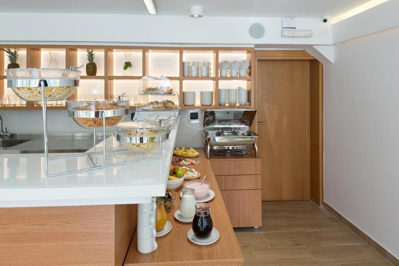 Hotel Tesla Smart Stay - Restoran