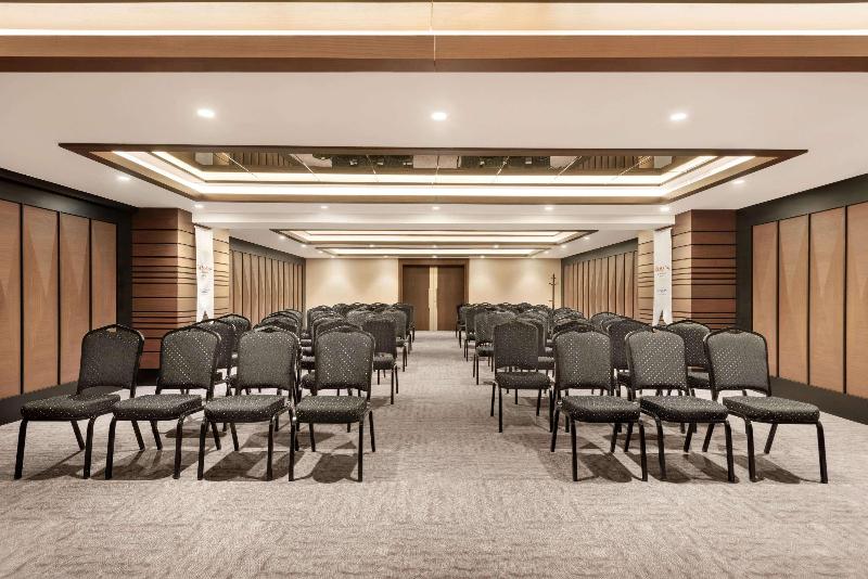 Ramada by Wyndham Isparta - Toplantı