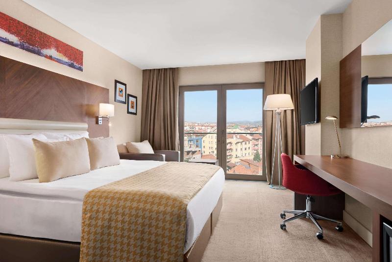 Ramada by Wyndham Isparta - Oda