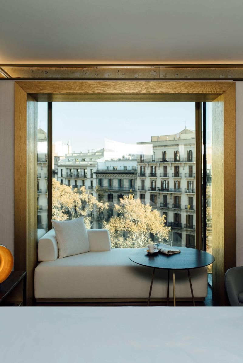 Almanac Barcelona - Genel