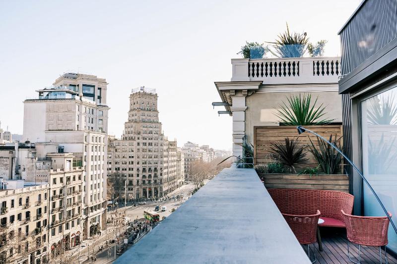 Almanac Barcelona - Genel