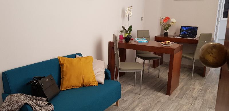 Prima Guesthouse Collection - Lobi