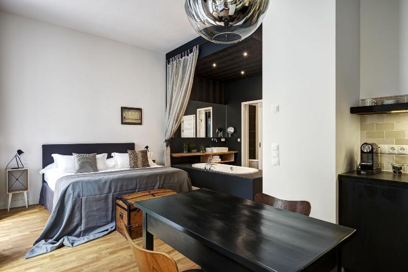 Berlin Gorki Apartments - Oda