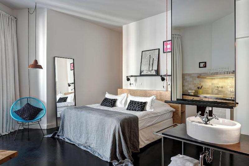 Berlin Gorki Apartments - Oda