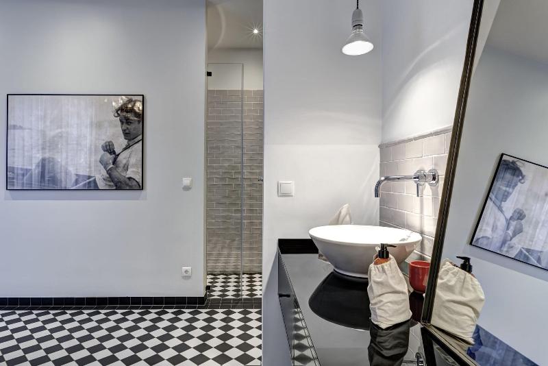 Berlin Gorki Apartments - Oda