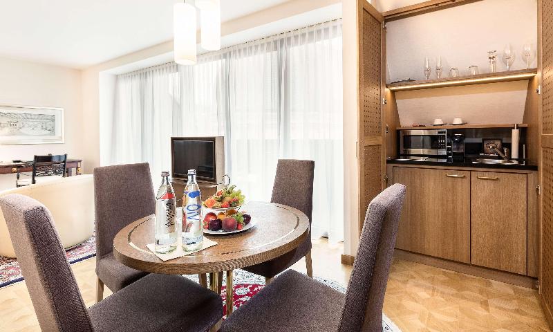 Derag Livinghotel De Medici - Oda