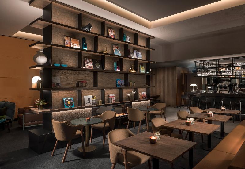 Adina Apartment Hotel Frankfurt Westend - Bar