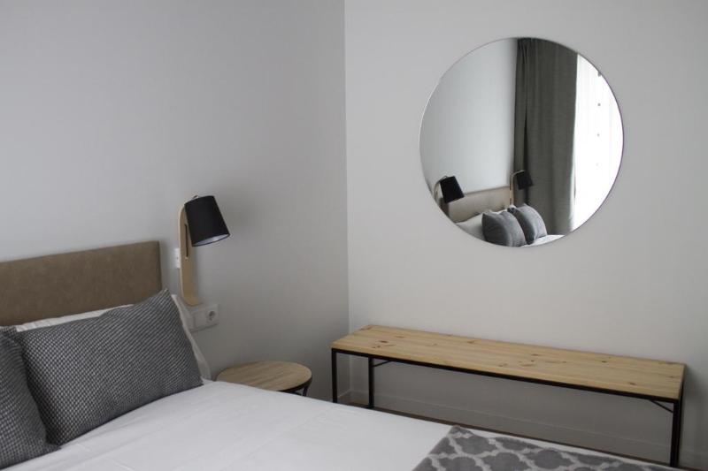 Lux Apartamentos Santiago - Oda