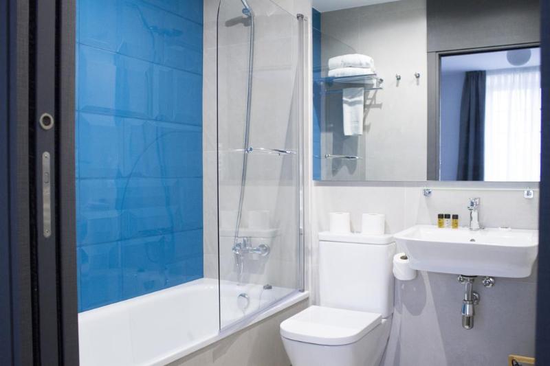 Lux Apartamentos Santiago - Oda