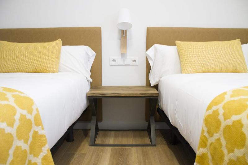 Lux Apartamentos Santiago - Oda