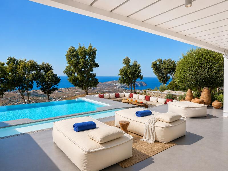 Santorini Heights - Genel