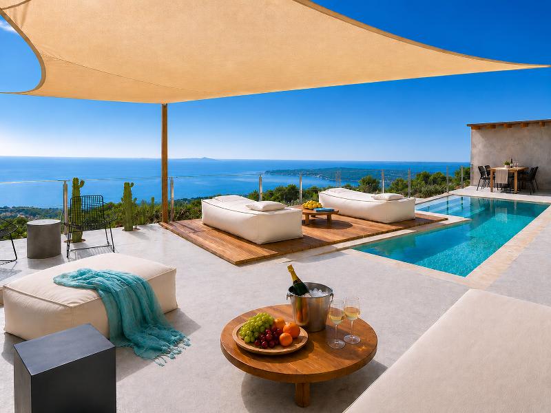 Santorini Heights - Genel
