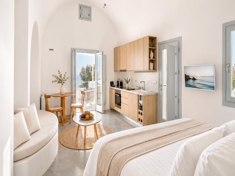 Santorini Heights - Genel