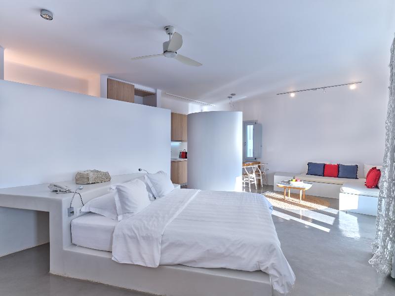 Santorini Heights - Oda