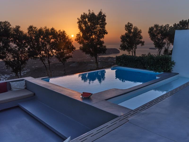 Santorini Heights - Oda