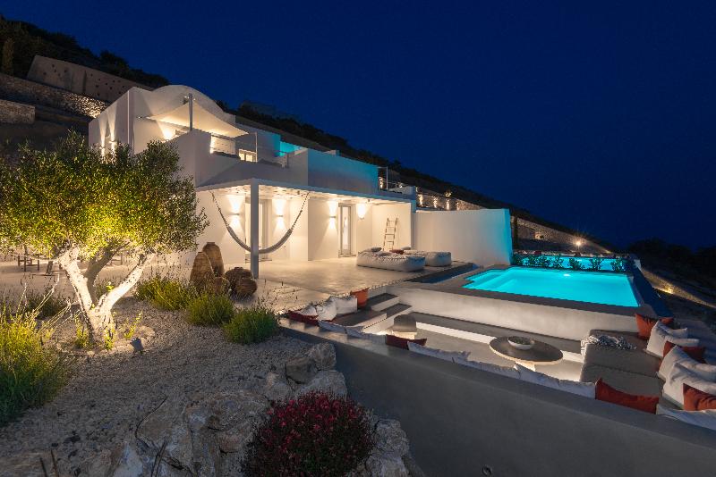 Santorini Heights - Oda